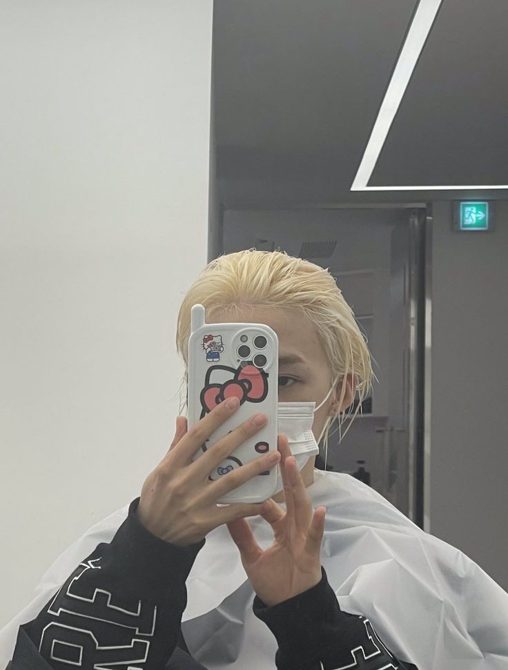 não suportei o rajadao de ser gostosa e voltei como a nova loira do tchan