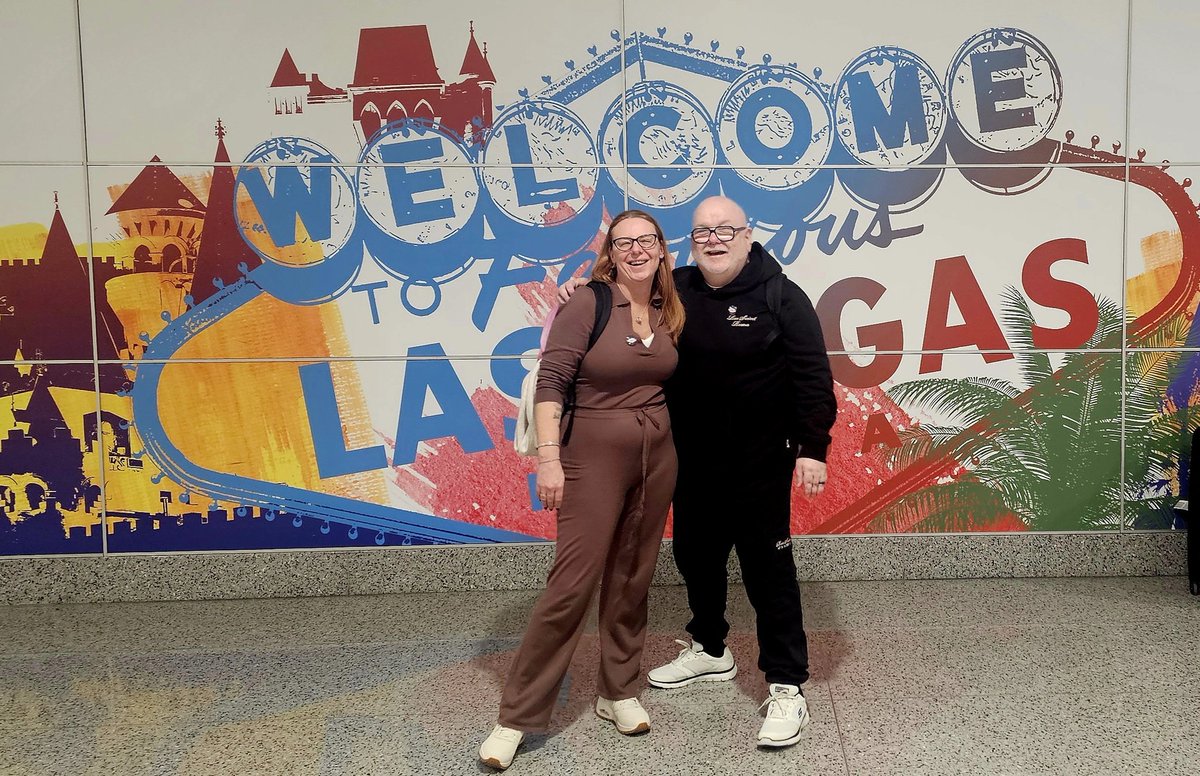 RaymieFitz's tweet image. Great few days in Vegas. Arrived home just in time for the good news from Ibrox 🫶🏼