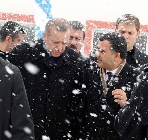 Allah’ım yağdırdığın kar taneleri kadar sana rahmet ve bereket olsun#ömürler bereketli olsun. ⁦<a href="/RTErdogan/">Recep Tayyip Erdoğan</a>⁩