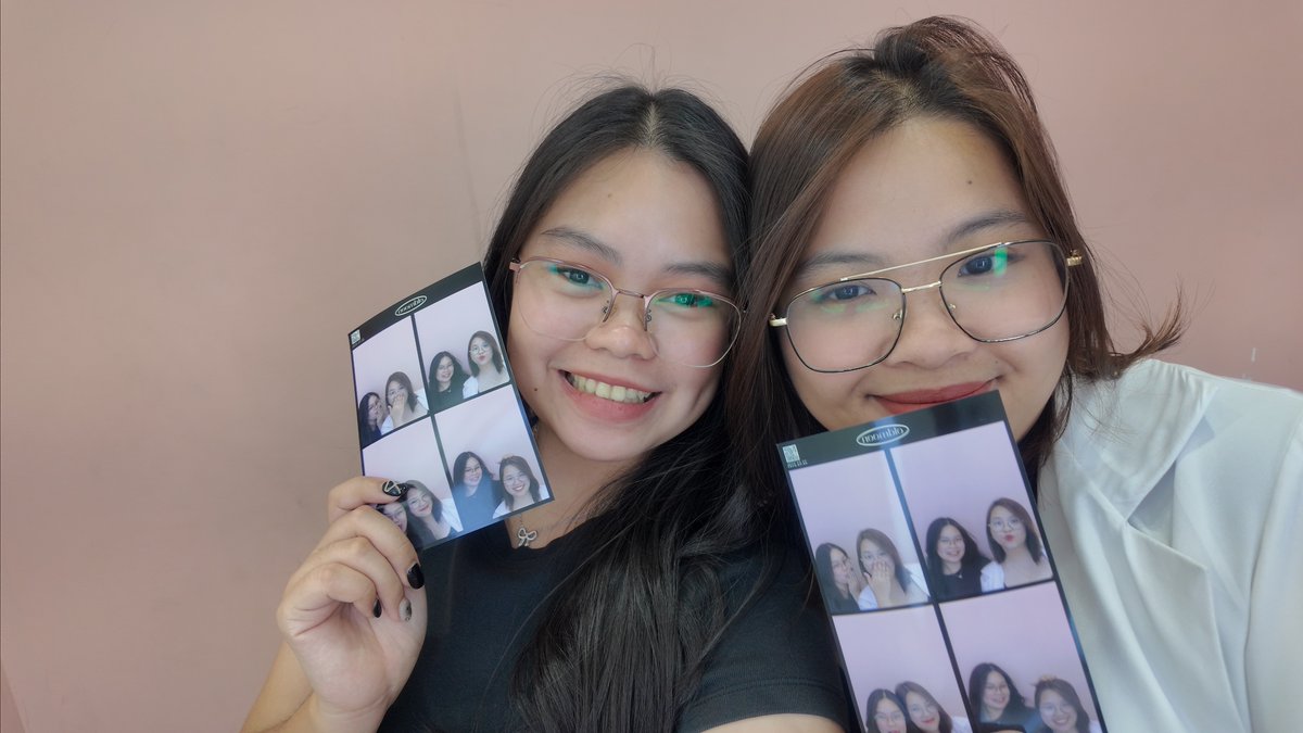 CyrellxjaneC's tweet photo. 💋👭🏻 https://t.co/G0RDKVkqg5
