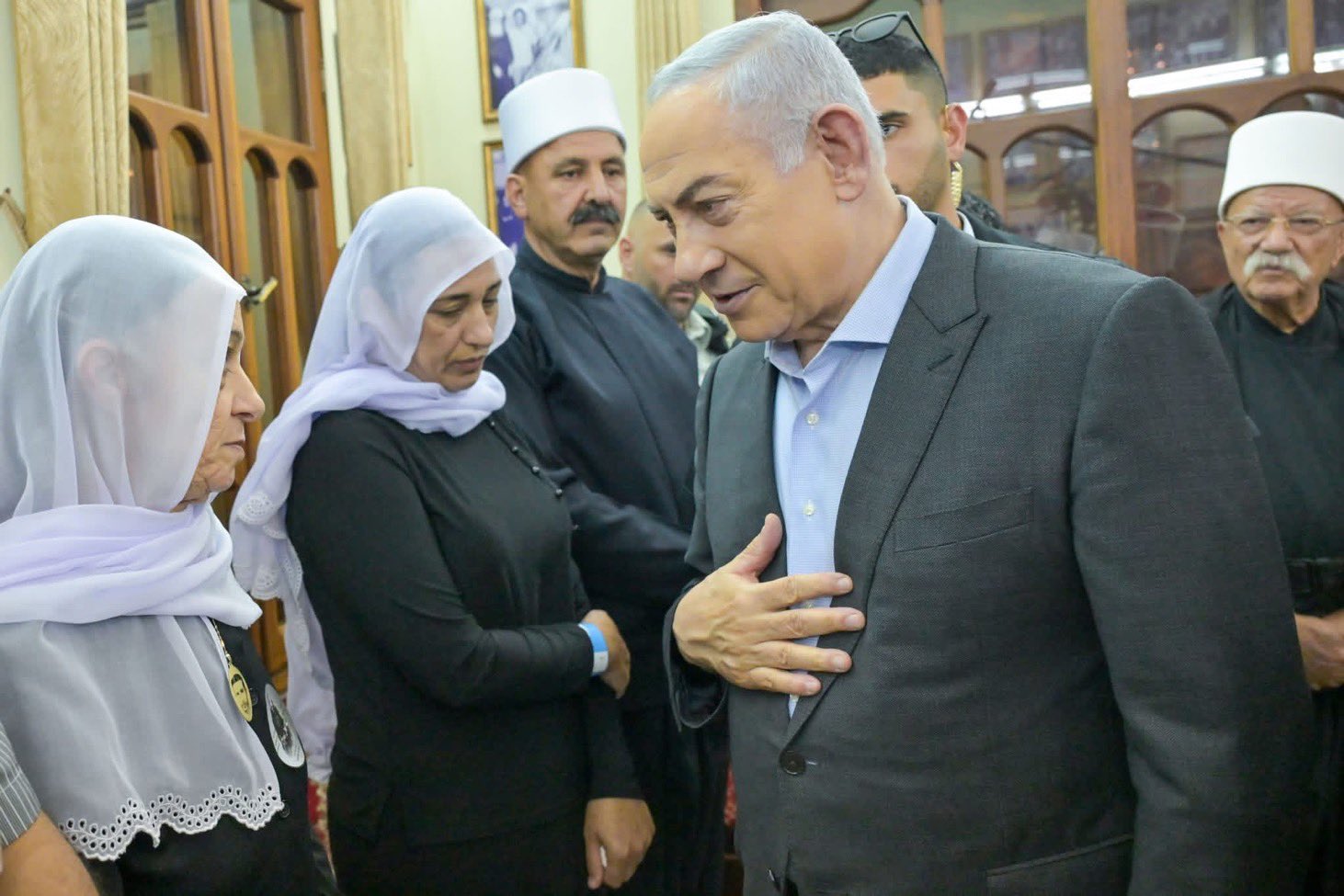 Gkfm1lQXoAAZC_7 (1462×975)