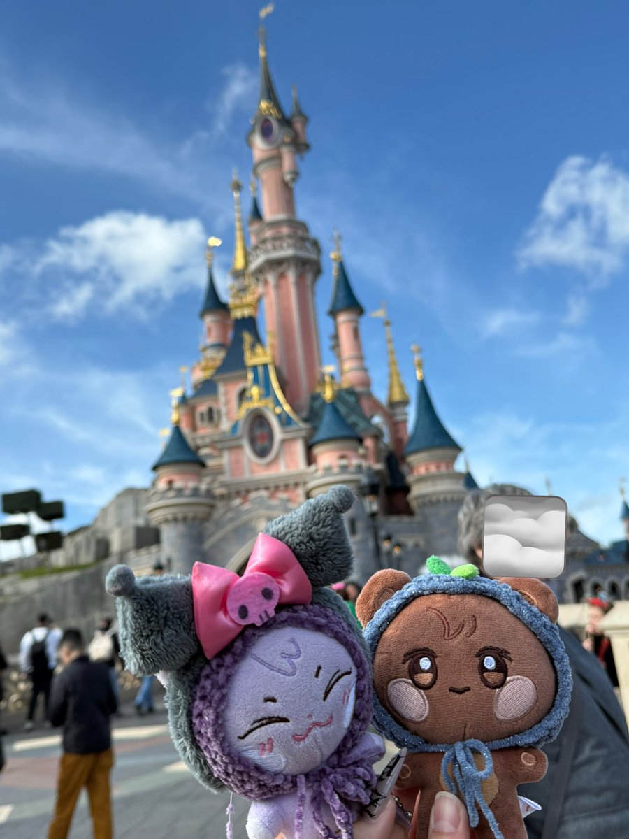 scorp__ion's tweet photo. 今日はコンサート明けディズニーランド🐭🎶
昨日がうそみたいに快晴でよかった☀️ https://t.co/nrUXptF8EX