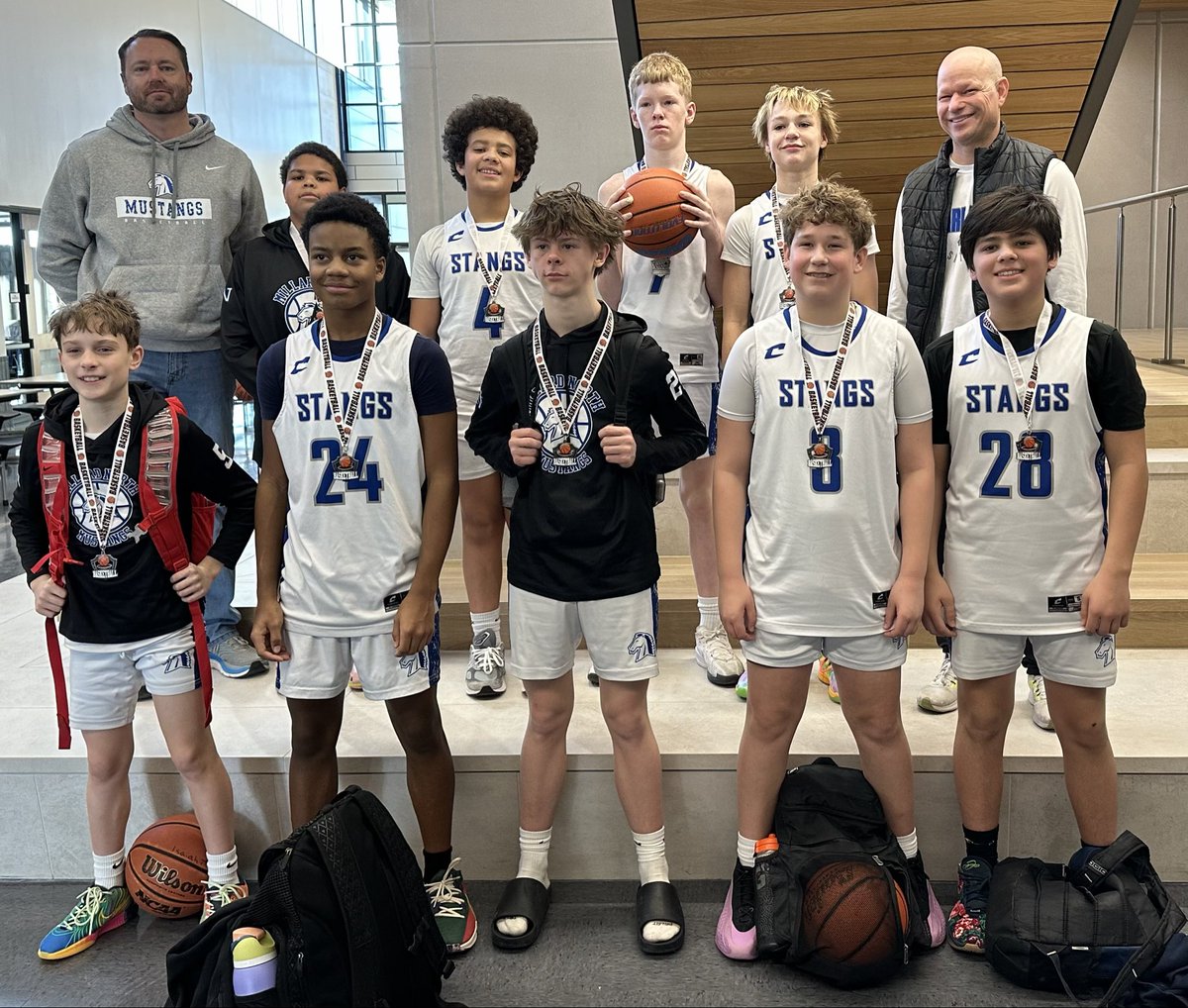 MNHSJrMustangs's tweet photo. Shout 8th WHITE! Finished the season earning 🥈at the AMP IT UP @SAVEProgram Tournament #Rollstangs @MNHS_Basketball @brianlist54 @RG3PO 🐎🐎🐎🐎🐎 https://t.co/qZsV62qLYW