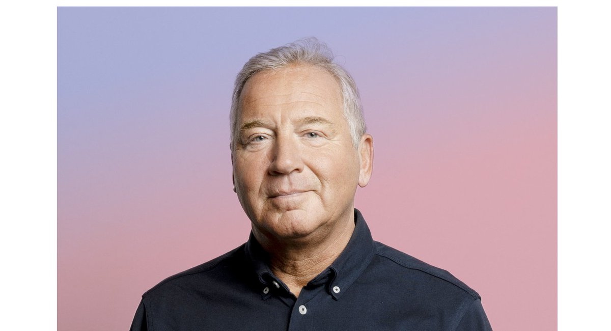 Column Marcel Levi

“Als je je afvraagt waar toch al onze leraren, verpleegkundigen, loodgieters of ICT-medewerkers zijn gebleven…” 

Marcel Levi — 22 februari 2025

Kort geleden probeerde ik vijf mensen op hetzelfde moment een halfuurtje digitaal bij elkaar te krijgen om een