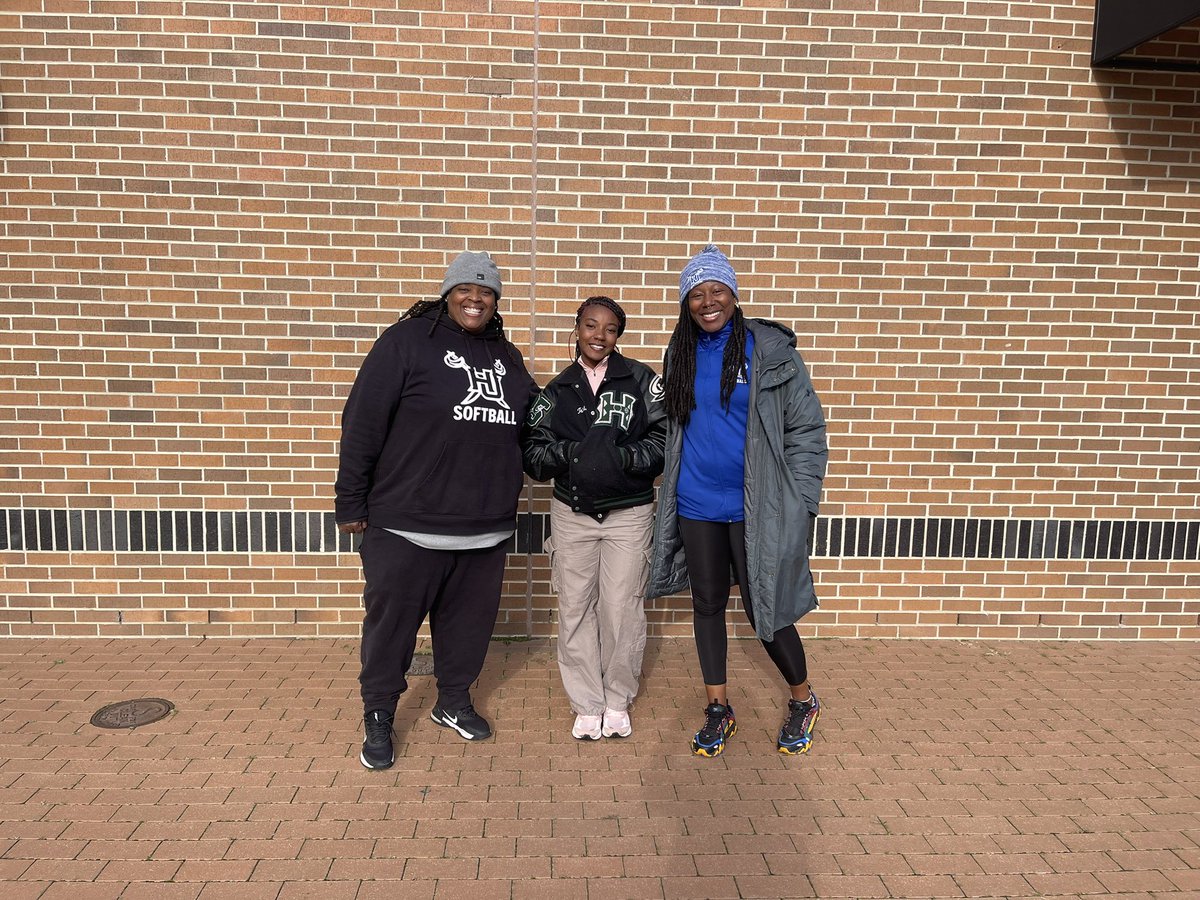 Trinity yates tweet media