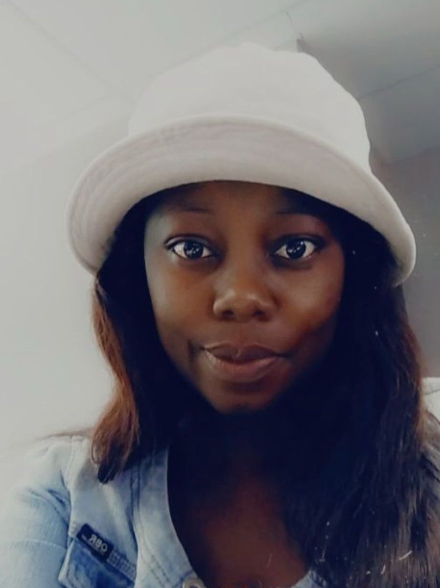 Trish_NonoM's tweet photo. No make up no filter, just i cherry yase bhoyzi enobupantsula .. Good night #herEyes https://t.co/lAvr1rHO5M