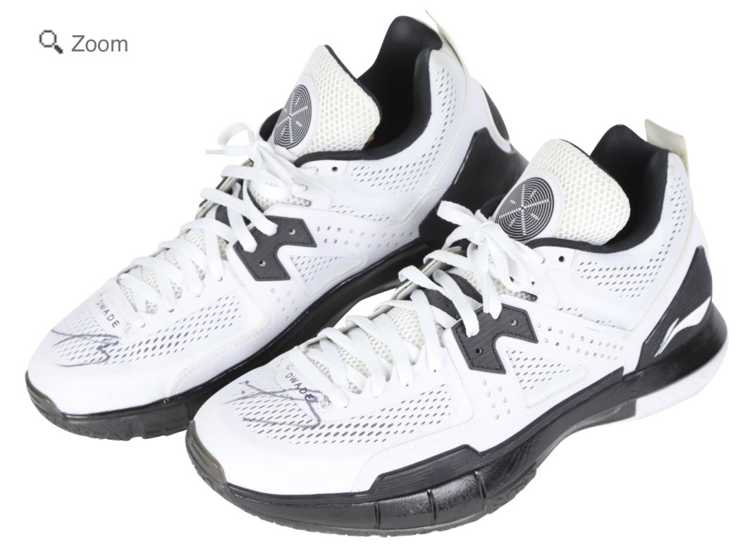 breakingcards2's tweet image. My Dwyane Wade Game Worn sneakers just went live on auction at Leland’s ‼️ 

auction.lelands.com/bids/bidplace?…

@Lelandsdotcom @CardPurchaser