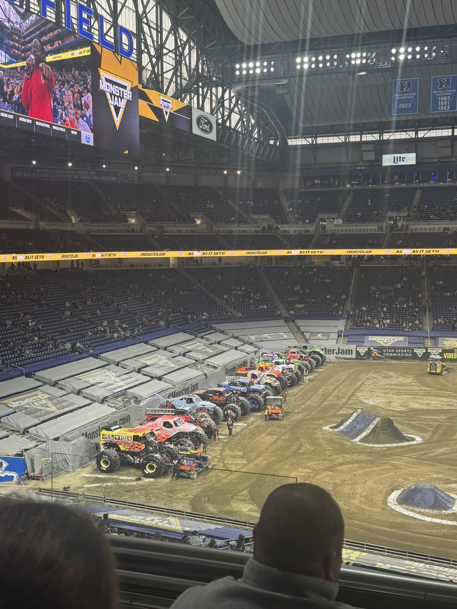 mrutterbush's tweet photo. #Monsterjam https://t.co/OmPuq2hnSN