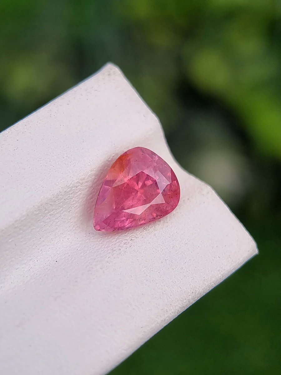 NZadran89's tweet photo. Natural Padparadscha Sapphire
Weight: 3.76 ct
Measurements (mm): 10.40 x 8.08 x 6.29
Color: Orangish Pink
Clarity:  Included
Shape &amp; Cut: Pear &amp; Mixed Cut
Transparency: Transparent
Origin: Madagascar
Treatment: None
Certified by: AIGS &amp; Galaxy Gemological Institute https://t.co/GhPtY53Ih7