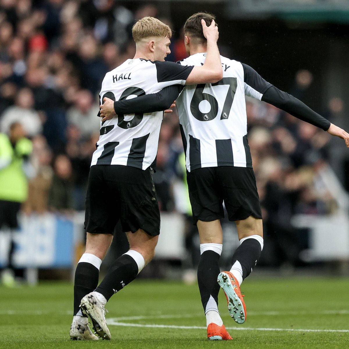 LewisMiley (@lewismiley1) on Twitter photo Delighted to come away with the W & a goal! 🖤🤍 Delighted to come away with the W & a goal! 🖤🤍