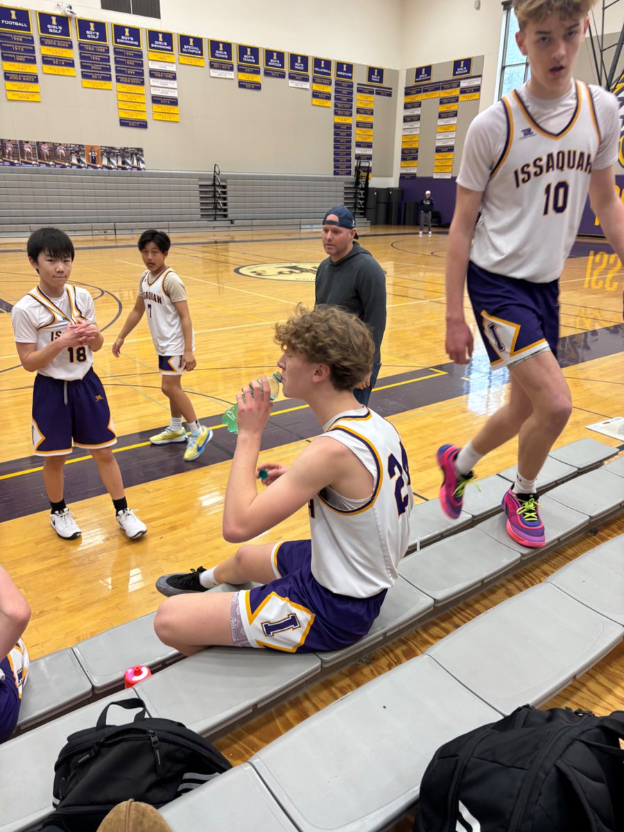 Drinking Baja Blast during a timeout is elite vibes 😂
