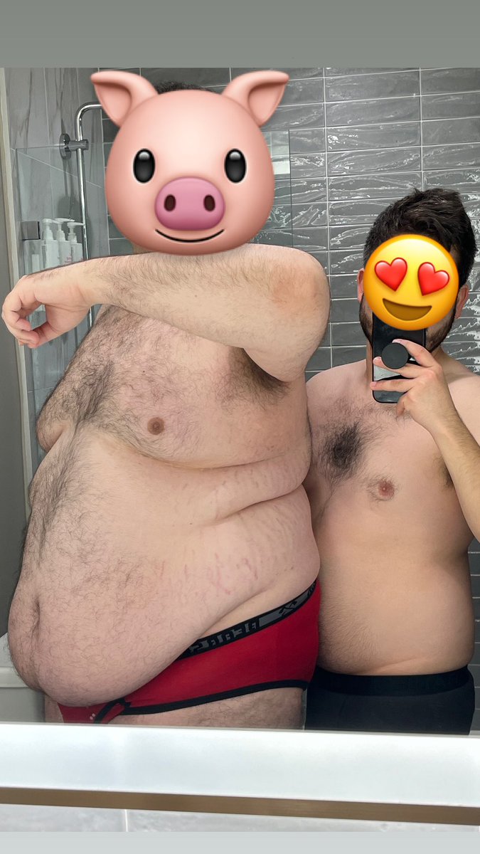 Look at those stretch marks 🥵😈 <a href="/WTGains/">BlubberHog</a>
