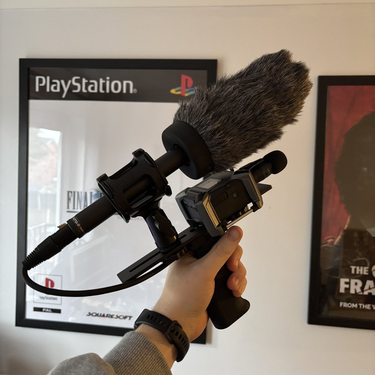 AdamBrownSD's tweet image. Current Field Recording Setup! NTG2 & Pluggy EM272 with an F3! Got a Sennheiser MKE 600 ordered and on the way too!
Im curious to see everyone else's setups and configs, post below!