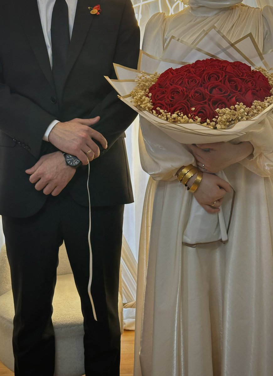 Biz bugün beyfendi ile nişanlandık 🥹 💍🧚🏻