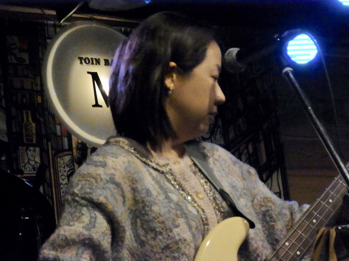 ず〜や tweet media