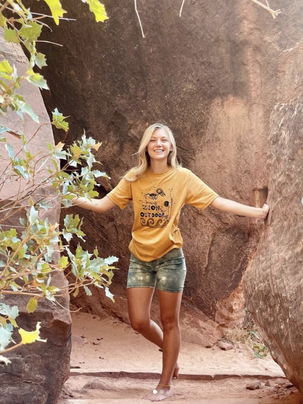 _rosemarycherry's tweet image. just shut up already