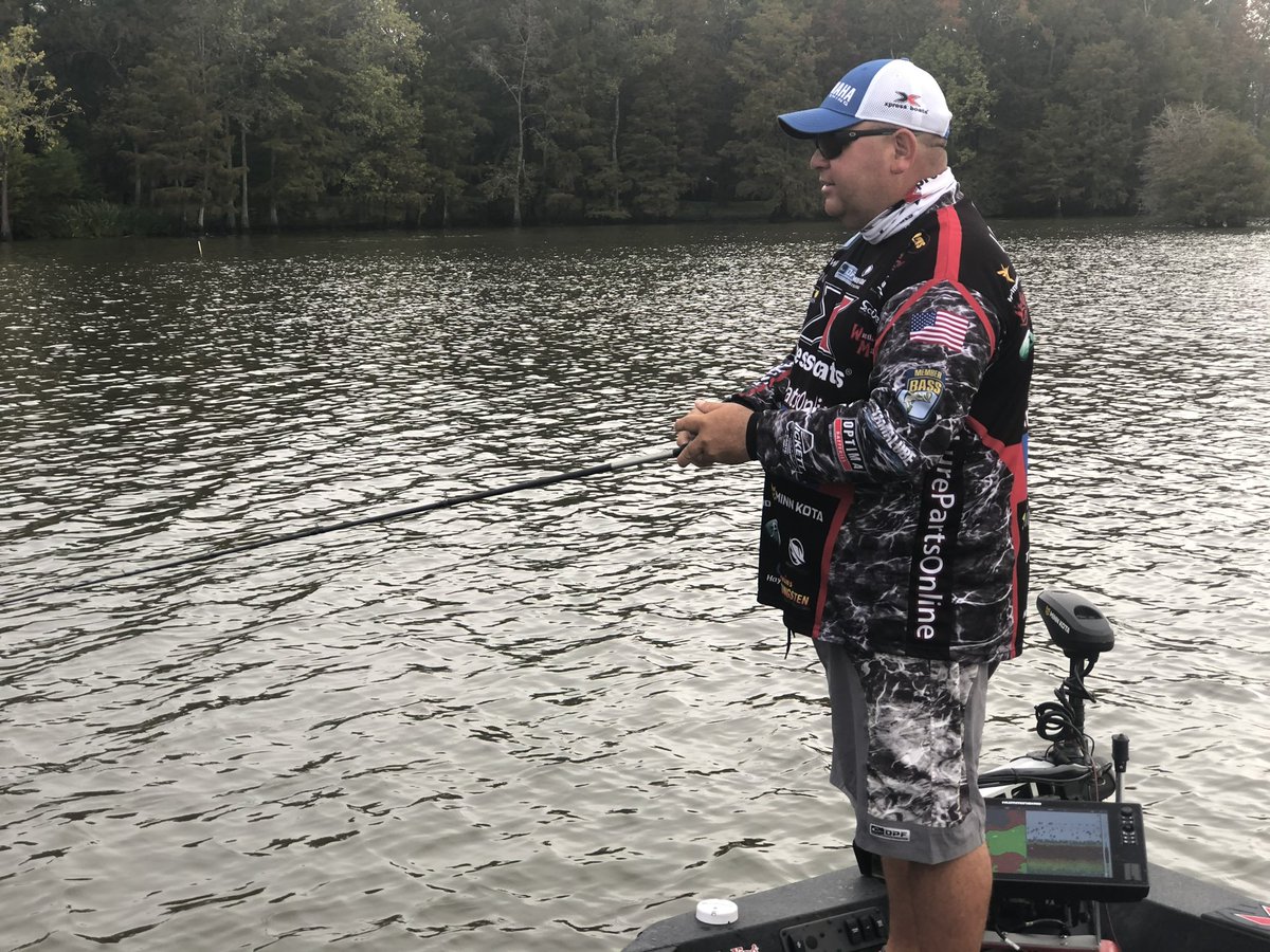 BassMarshal's tweet photo. A huge congratulations to @BillLowen and his family on their St. Johns River win! I remember being along for the ride on Santee Cooper (2020) on Championship Sunday! #BassmasterMarshal #amBASSador https://t.co/L0snqmzDoj