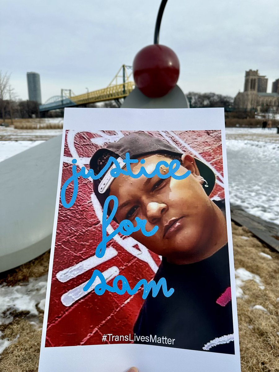 mosaicgraffiti's tweet image. MPLS is triggering but there was a reason to go, so I took my #JusticeForSam shirt &amp;amp; poster for a community forum. I also opened my big mouth during Q&amp;amp;A. @AGEllison @peggyflanagan