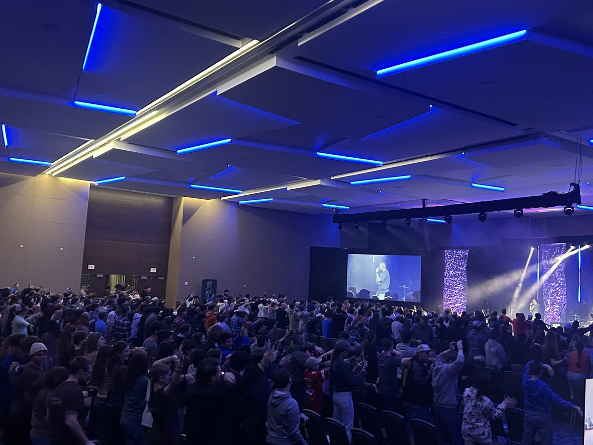 NathanLorick's tweet image. Incredible student rally overflowing with students at the @_sbtc Empower Conference! Grant Byrd is leading so well!