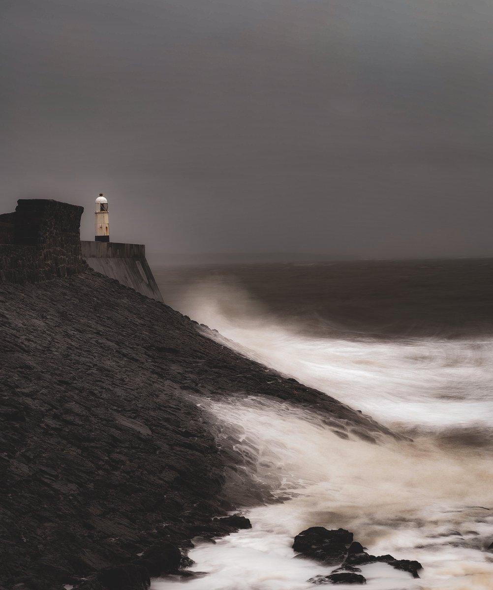CY_Photography_'s tweet photo. Porthcawl Seafront.

#Porthcawl
#Wales
#StormHour 
#ThePhotoHour https://t.co/qy0TmUrnDt