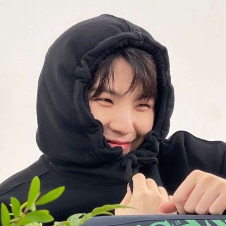 incorrect junhoon 🍉 tweet media