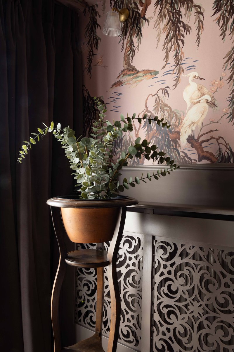 We recently finished the redesign of an elegant Regency villa in Bath. It had been rented and was bland and characterless. Our vision was to create a much-loved family home. Read my latest blog post to see the wonderful transformation of the ground floor.
bit.ly/4hOVdx1