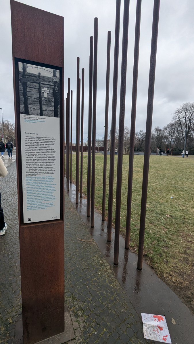 A short walking tour today saw students enjoy sights of the Brandenburg Gate, the Berlin Wall Memorial, the Reichstag and the Memorial of the murdered Jews. 🇩🇪👣 20,000 steps later and a second very successful day for all. #Berlin2025