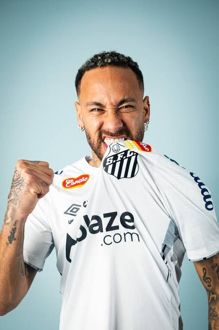 NEYMAAAAAAAAAAAAAR!!!!!

Você é gênio, gênio, gênio, gênio! 

Senhoras e senhores… esse é o Príncipe da Vila!