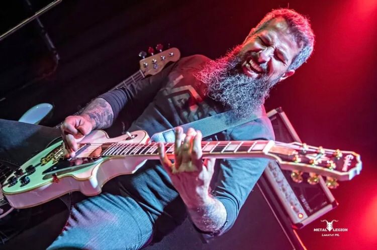 Primer directo nuestro en este 2025 en la Sala Groove junto a los grupazos Build Me A Bomb y The Blackening. 
Agradecer a tod@s l@s que os acercasteis, a Alvaro por su gran profesionalidad con el sonido y a Lakatus-Metal Legion por inmortalizar este bolo!! Eskerrik asko!!!