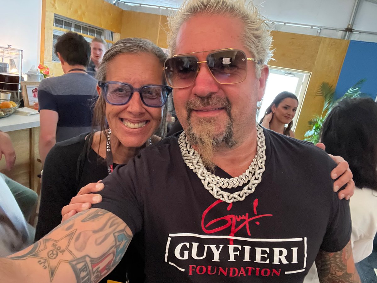 The best of times at divine #SOBEWFF with delightful <a href="/GuyFieri/">Mayor Guy Fieri</a>!! xxTT