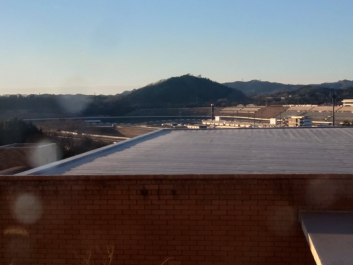 tsuu_kai_s2000's tweet image. もてぎからおはようございます☀
天気が良いですが、寒いですね😅
ただ、浜松よりも風が穏やかで体感温度は変わらないですね😙

#モビリティリゾートもてぎ 
#ModuloTHANKSDAY