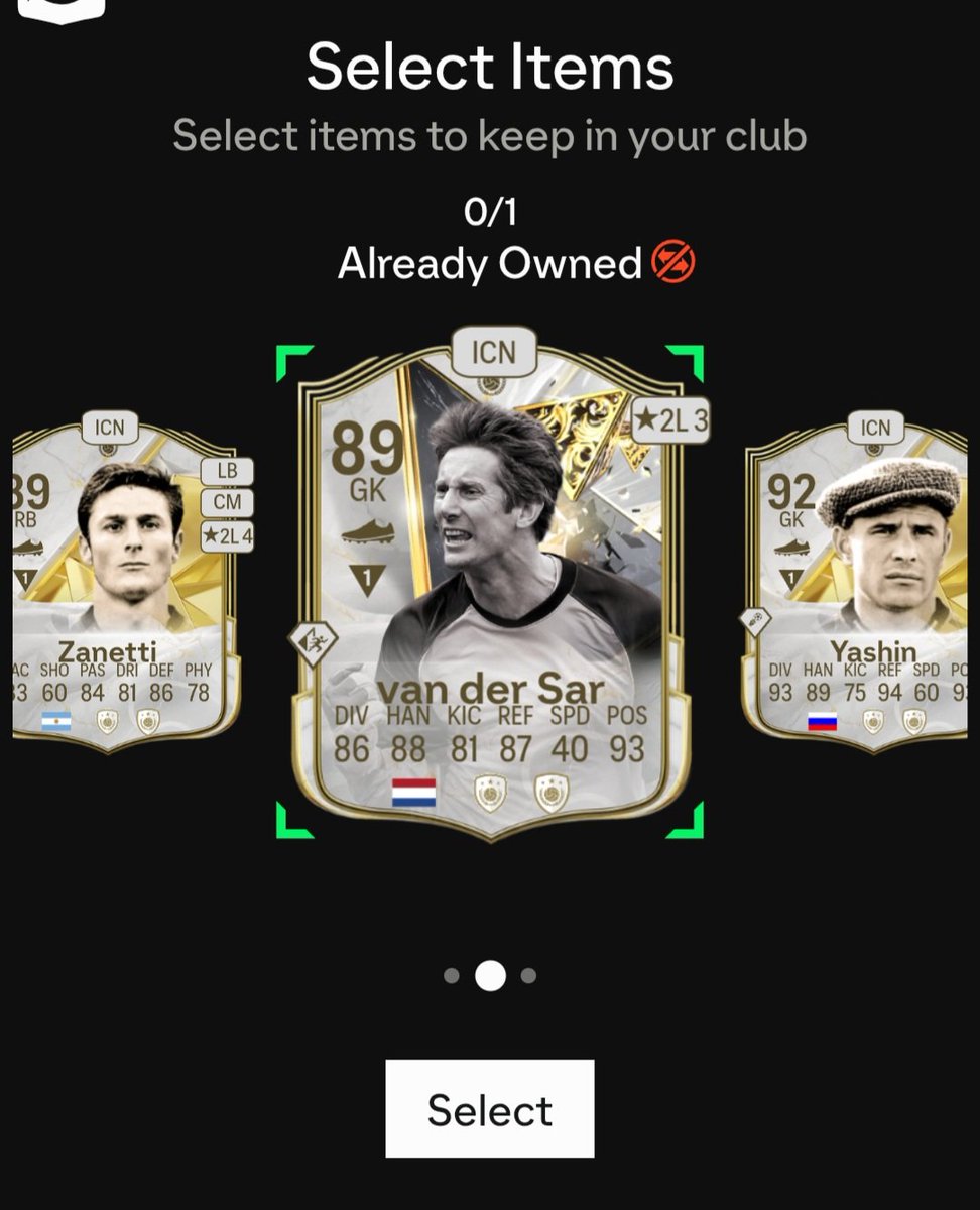 blazztrader's tweet image. Thats about my luck, already have this van der sar and TOTY martinez. But ill take another gk👍