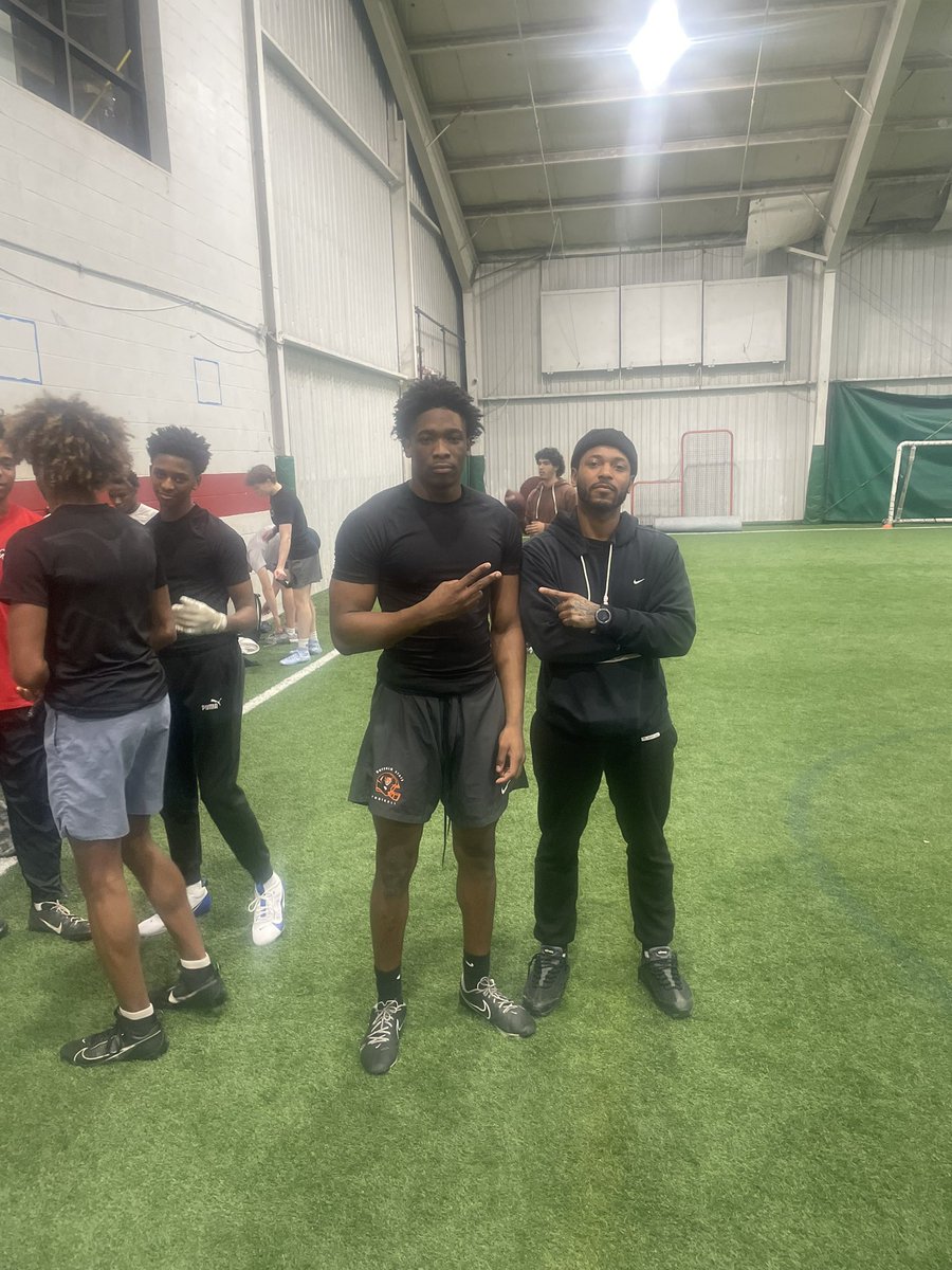 Got some amazing work today with <a href="/CoachWaltw/">Coach walt Williams</a> , appreciate the opportunity!!