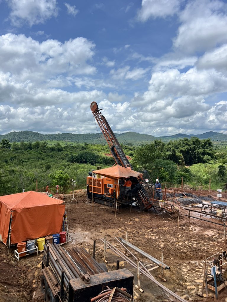 rogfitz77's tweet photo. The @CentaurusMetals exploration team  are doing a great job at the Boi Novo #copper #gold project. $ctm $ctm.ax Diamond rig back up and running  and DHEM team surveying recent drill holes https://t.co/kI6KIe6zrq