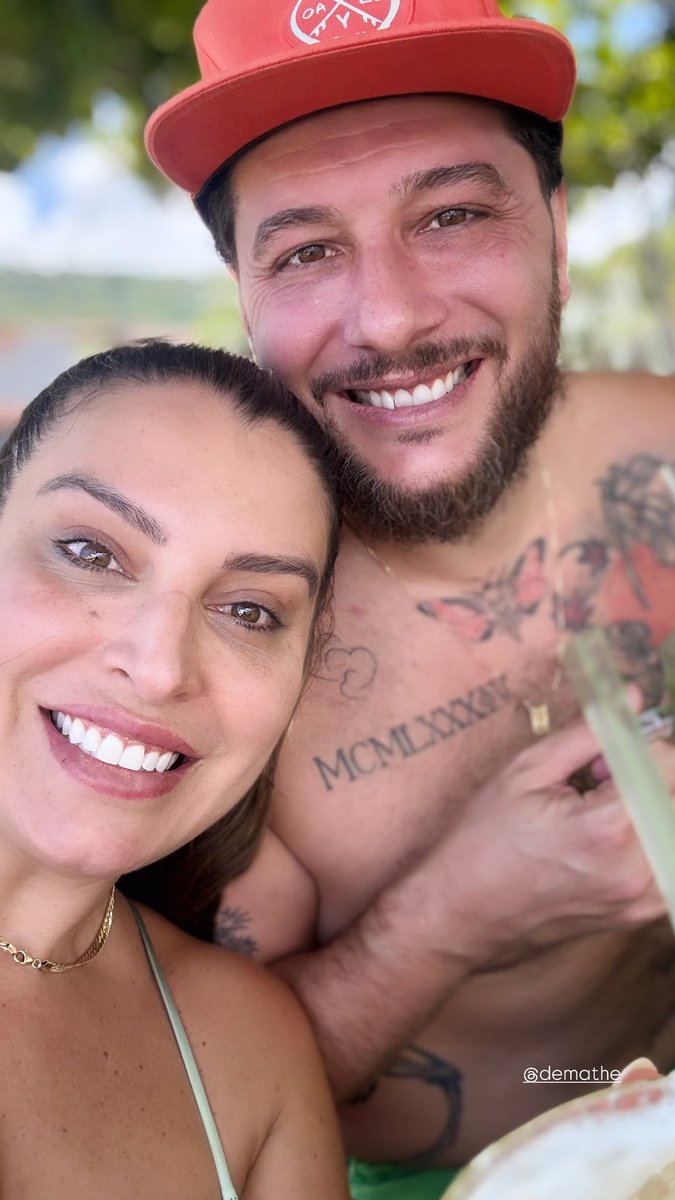 MDemathe's tweet image. Nós e o mar🫶