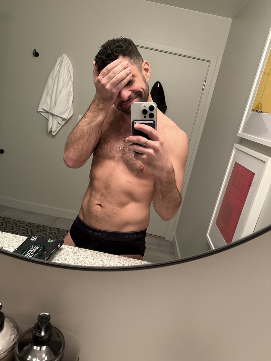 dbaccala's tweet photo. 😅 Flex https://t.co/cRaBpOc36z