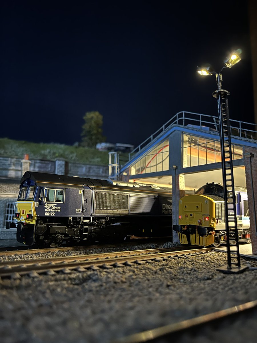 Gwinear Lane tweet media