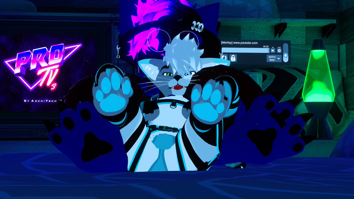 zerowastakenlol's tweet photo. showing off our goods with my friends, purple and blue paws :3
🔵🐾: @MeritsyYT https://t.co/wad7fNKusy