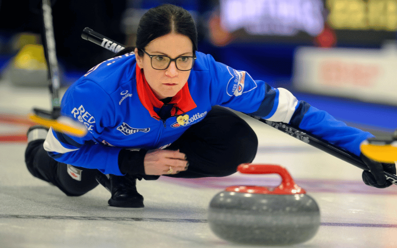CurlingZone's tweet photo. It comes down to one game. #curling #scotties #stoh 

Ottawa's Rachel Homan and Gimli's Kerri Einarson playing for the Canadian Championship!

Homan has been dominant, though Einarson did beat them in a final.

Scoreboard/By-The-Numbers:
https://t.co/nYVxwDxssr

Photos: Andrew Klaver, Curling Canada
