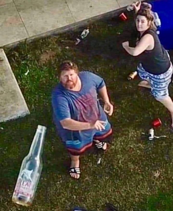 RelatordelaONU's tweet photo. @EsTendenciaEnX Yo cuando vea un dron de esos sobrevolando mi casa: https://t.co/3GZXSzgolQ