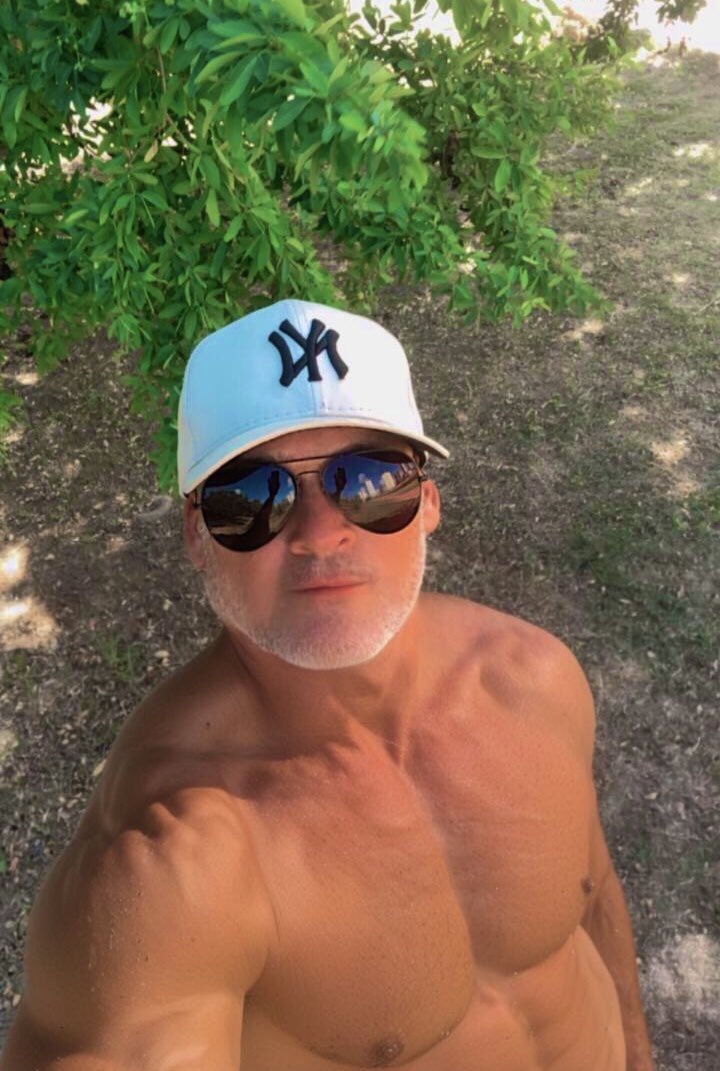 HollenbergVon's tweet photo. https://t.co/0ty7PHSA4u