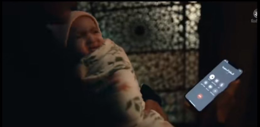 "افتحي الباب يانوره،، حنا أخوانك"
"عزوتي،، ريح الأرض بارود"
هذي العبارتين سببت لي قشعريرة من الفخر، من أمس و انا أحاول اصيغ اي كلام اكتبه عن التحفه الفنيه اللي شفتها، بس كل اللي يجي في بالي (الحمدلله اني سعوديه)🤍🇸🇦
#مهمة_العوجا