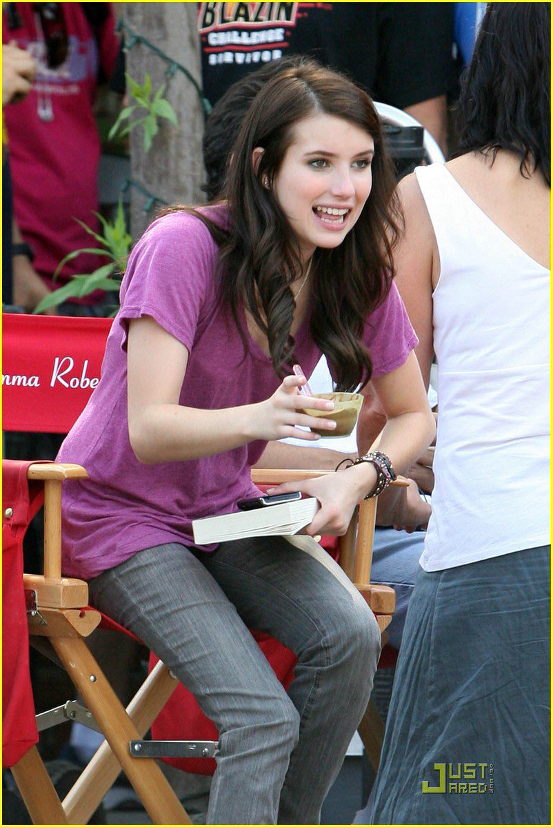 💞 • #ValentinesDayRP / Movie
𓈒𓏸 𝟸𝟶𝟷𝟶 ➥ Throwback: 𝐹𝑒𝑏 𝟷𝟺 ♡ 
→ Archives: The B-T-S 💘

𝗚𝘄𝗲𝗻𝗱𝗼𝗹𝘆𝗻 𝗦𝗮𝗶𝗻𝘁-𝗣𝗲̀𝗿𝗲 (<a href="/geminigIam/">𝖦𝗐𝖾𝗇</a>) while filming #ValentinesDayMovieRP via #RPJustJared.