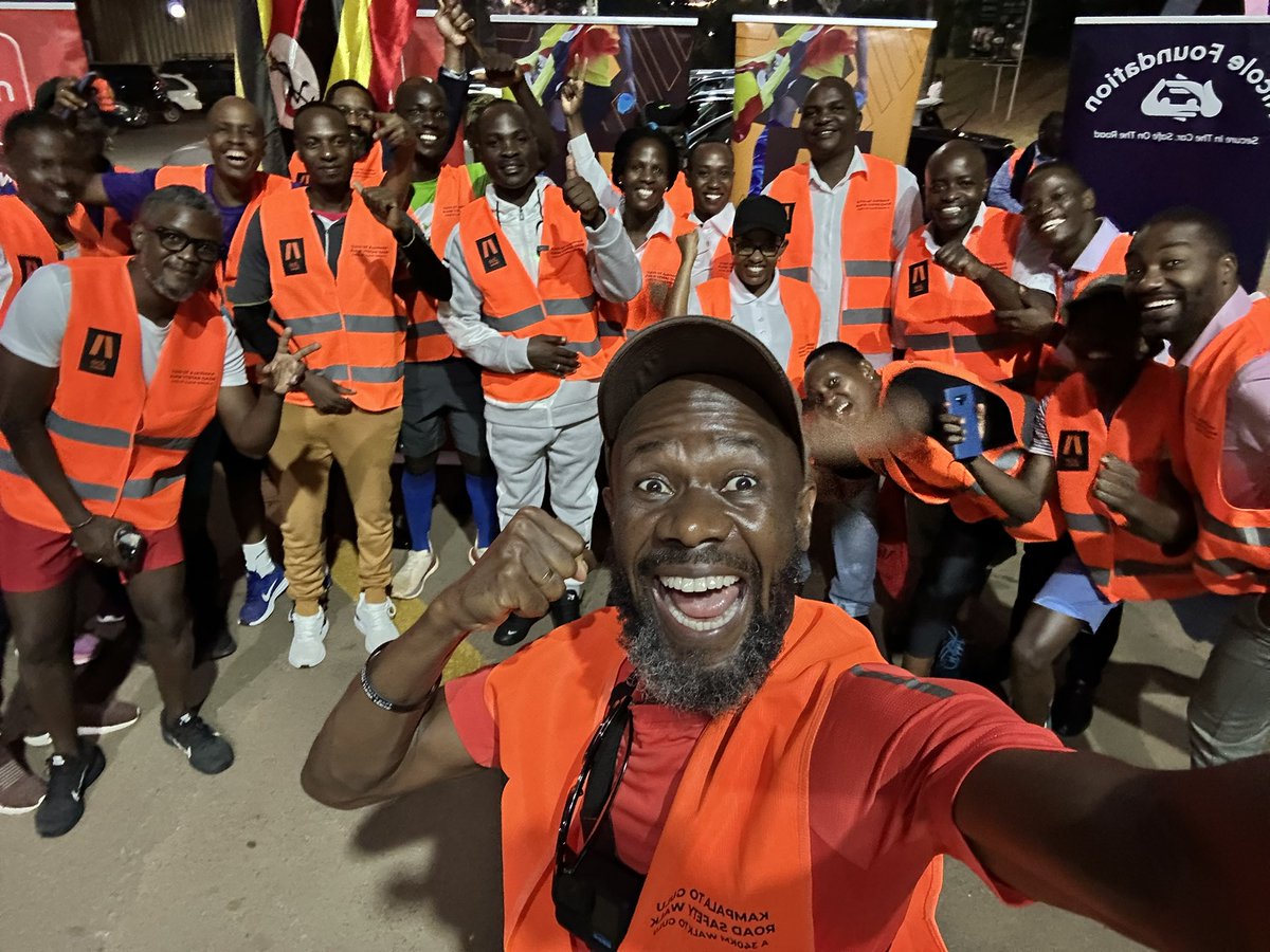 Akeda4's tweet photo. KAMPALA TO GULU::Thank you all for your support, #JoeWalker and the walkers have kicked off a 340km road safety walk.

In 2024, Uganda lost 5,144 people to road crashes, that’s more than 14 lost  to avoidable death. Majority were pedestrians and cyclists. 

We can do better. 

We hope to engage with road side communities, schools, motorists, enforcement officers, leaders and local authorities on how we can make our roads safe and save lives.

Is it the roads, the users or the vehicles?

Follow us here and share your views as we share what we find out.

We are now in Kawempe for a quick breakfast. 

#GetHomeSafe
#TooYoungToDie