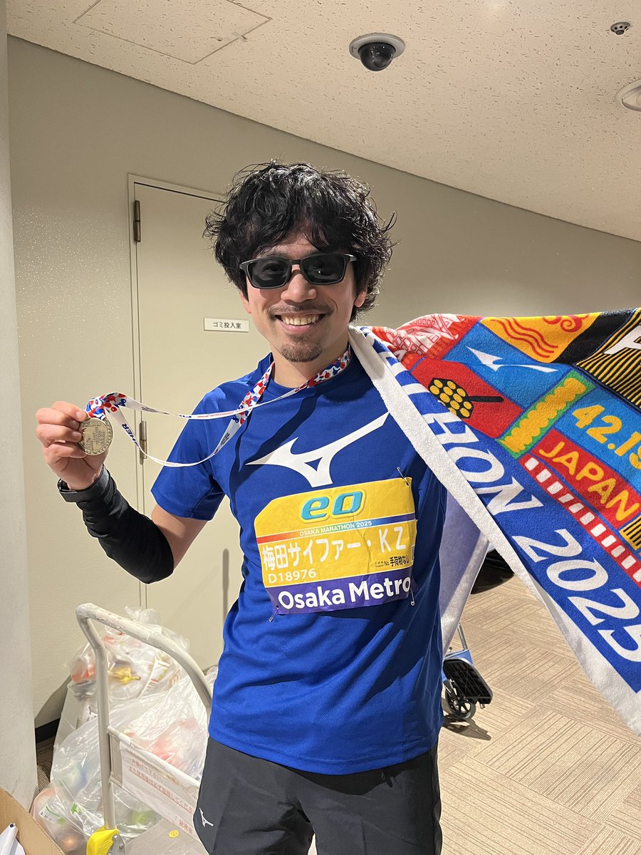 KZフルマラソン初挑戦、怪我なく完走しました🎉沢山の声援ありがとうございます！

今週26日には最新アルバム"In sync"もリリースしますので是非お聞きください🙌🏻

🔗DL&amp;STREAMING
shinkukan.live/sklink/in-sync

#大阪マラソン
#梅田サイファー