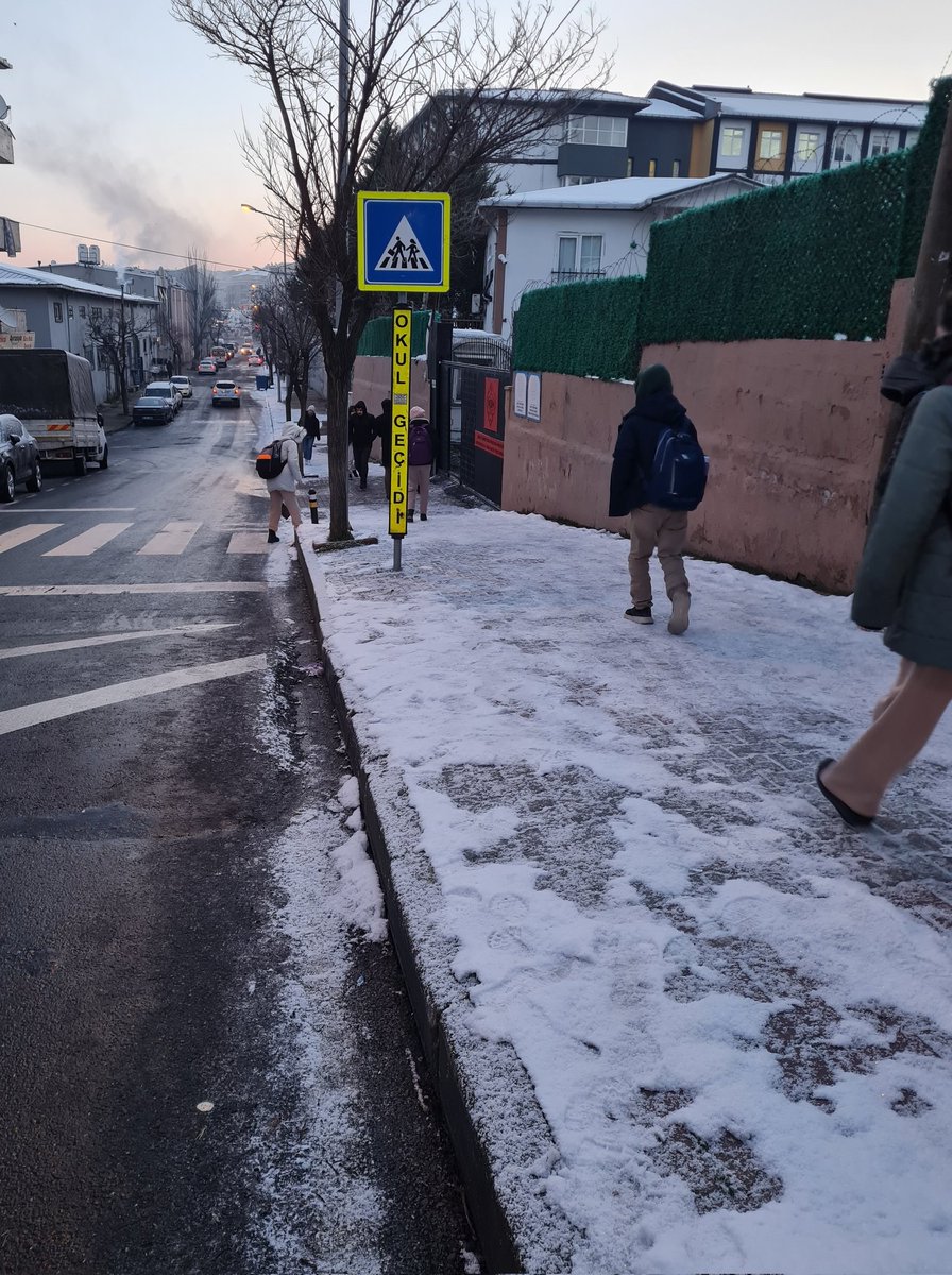 Kayarak eğitim öğretim.