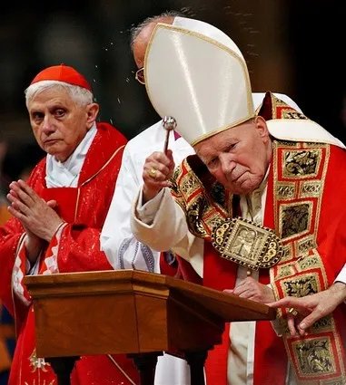 Teena_singh19's tweet photo. #Compassion #Respect #PrayersForPope #StayStrong #HumanityFirst
Hatred is not a solution to any problem. Differences are natural, but we must maintain compassion and respect. Pope Francis is unwell, and at this time, he needs our prayers and good wishes. May the Lord protect him. https://t.co/BfrN8GVUlP