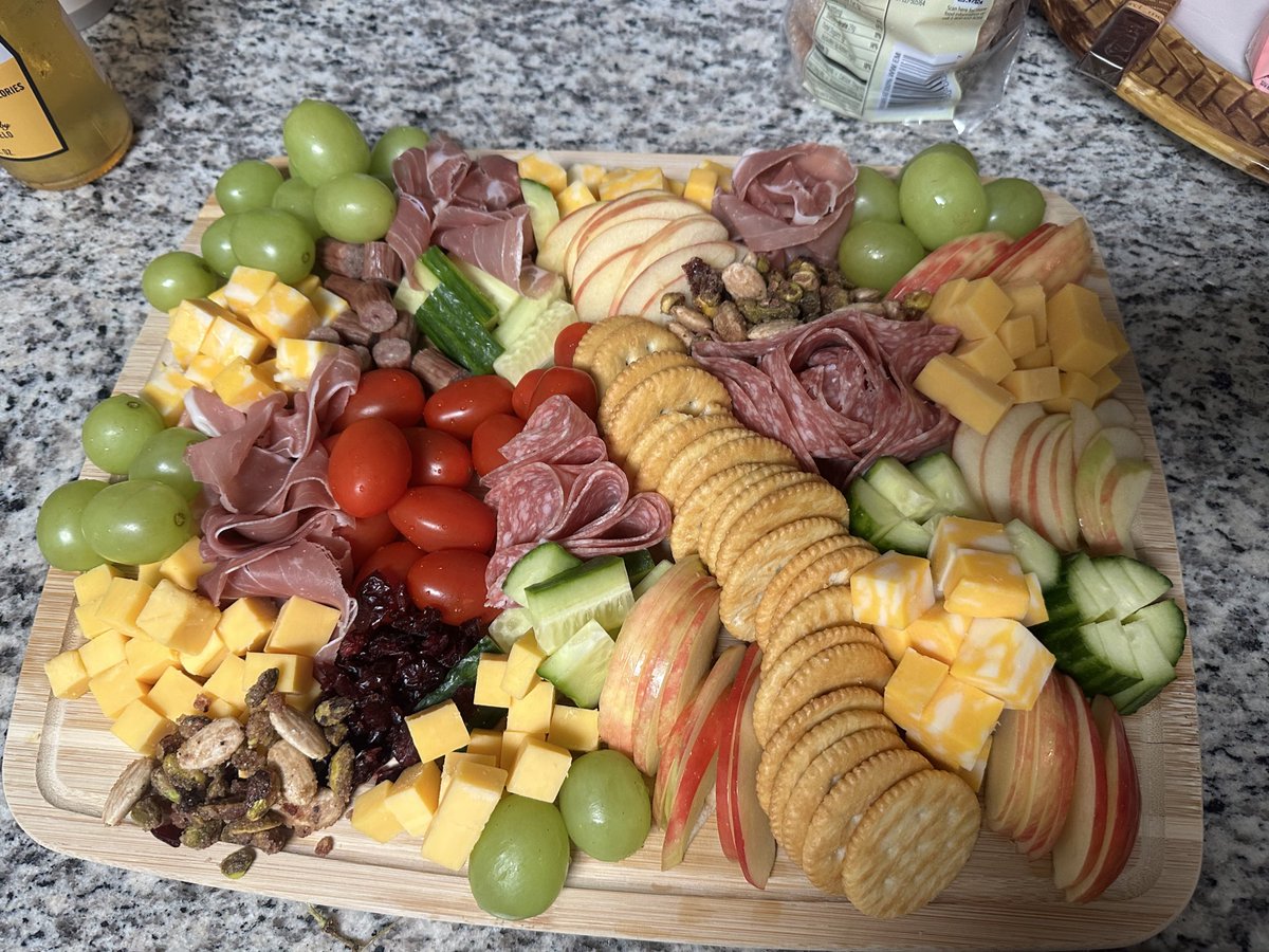 Вперше зробила цю charcuterie board просто балдьож абсолютний 🤤