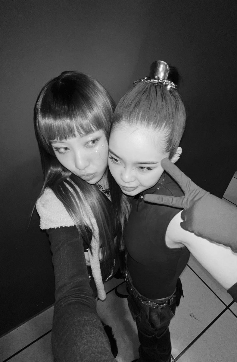 𝐡oooola, buenas >.<~~ an𝐝amos un poco 𝚍isueltas y con 𝕗alta de identidad 😔 porque se 𝐧os escaparon las her𝚖osas ꒰ #𝙼aya &amp; #𝙲ocona ꒱ y a𝐡ora las nece𝚜itamos para 𝐜ompletarnos y 𝕧olver a ser las mismas chicas 𝐞xplotadas. (੭ˊᵕˋ)੭