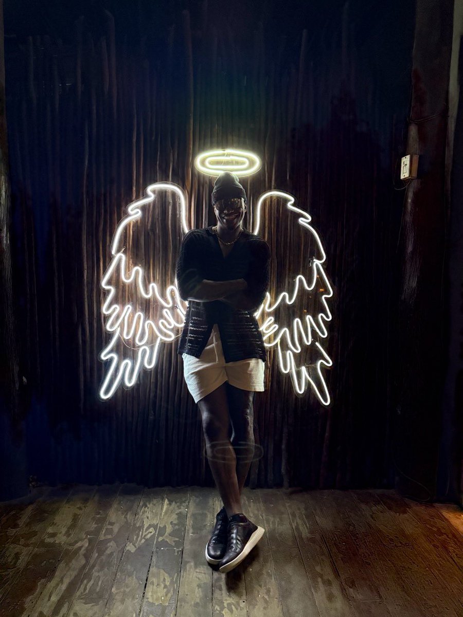 If God gave you wings to fly over all the bullsh*t, say AMEN 🙏🏾